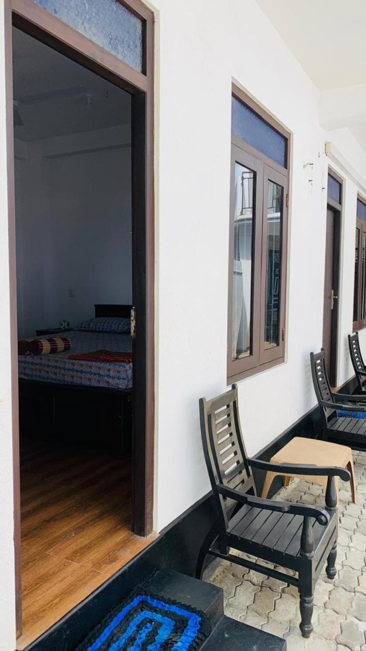 Tamaro Beach Resort Hikkaduwa Exterior photo